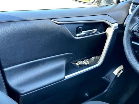 Certified 2025 Toyota RAV4 XLE FWD image 26