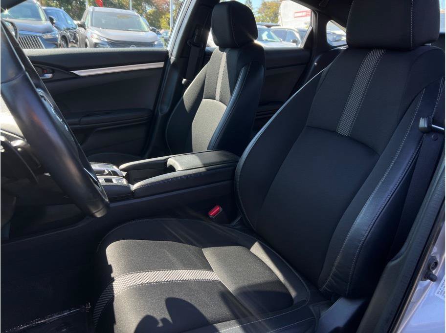 Used 2019 Honda Civic Sport image 8