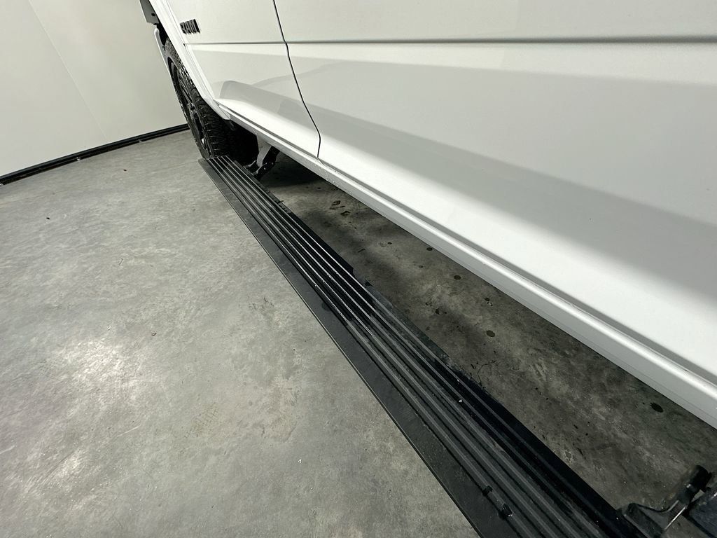 Used 2025 RAM 2500 Limited AWD/4WD image 38