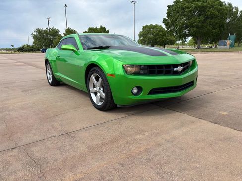 Used 2010 Chevrolet Camaro LT RWD image 30