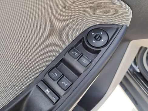 Used 2014 Ford Focus SE image 14