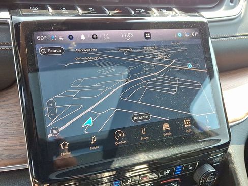 Certified 2024 Jeep Grand Cherokee Summit AWD/4WD image 18