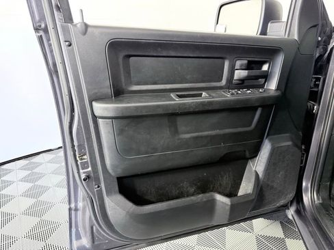 Used 2018 RAM 1500 Tradesman image 9