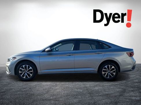 Used 2025 Volkswagen Jetta S image 8