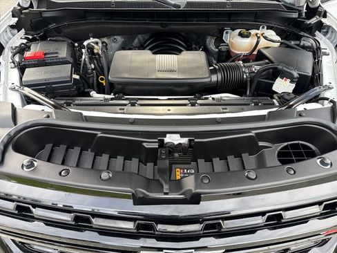 Certified 2024 Chevrolet Suburban Z71 w/ Off-Road Capability Package AWD/4WD image 23