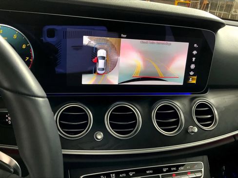 Used 2023 Mercedes-Benz E 350 E 350 image 29