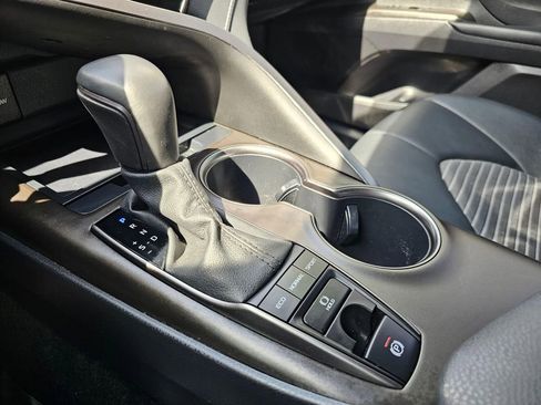 Certified 2023 Toyota Camry SE AWD/4WD image 32