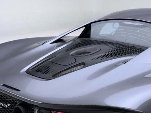 Used 2023 McLaren Artura RWD image 36