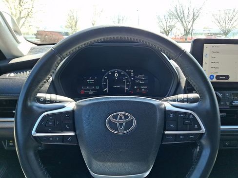 Used 2024 Toyota Grand Highlander AWD image 19