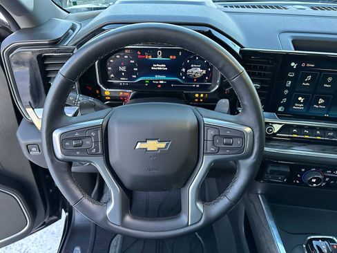 Used 2025 Chevrolet Silverado 1500 LTZ w/ LTZ Premium Package image 23