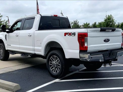 Used 2019 Ford F350 Lariat w/ Lariat Value Package AWD/4WD image 2