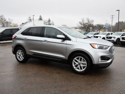 Used 2024 Ford Edge SEL w/ Convenience Package AWD/4WD image 8
