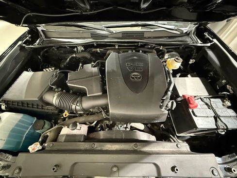 Certified 2023 Toyota Tacoma 4x4 Double Cab w/ Trail Edition image 9