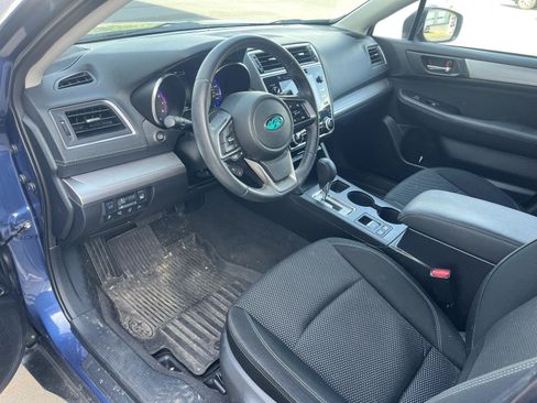 Used 2019 Subaru Outback 2.5i Premium w/ Popular Package #2 AWD/4WD image 16
