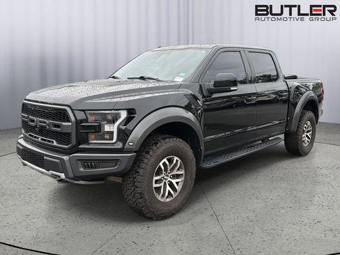 Used 2018 Ford F150 Raptor w/ Equipment Group 802A Luxury AWD/4WD image 2