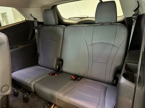Used 2020 Buick Enclave Essence w/ Sport Touring Edition AWD/4WD image 14