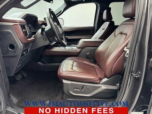 Used 2023 Ford Expedition Limited image 13