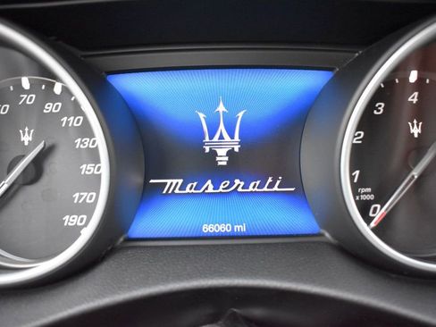Used 2019 Maserati Levante AWD/4WD image 38
