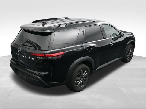 Used 2025 Nissan Pathfinder SV FWD image 30