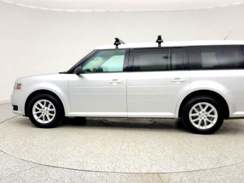 Used 2016 Ford Flex SE image 8