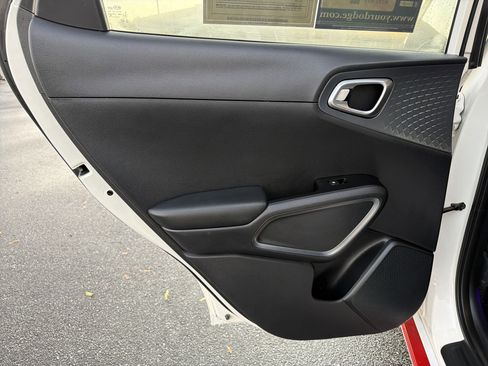 Used 2020 Kia Soul GT-Line image 22