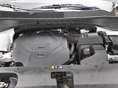 Used 2020 Kia Sorento SX image 11