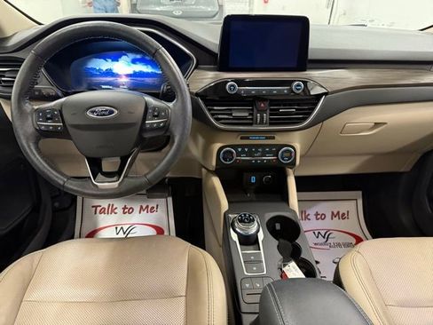 Used 2020 Ford Escape Titanium w/ Titanium Premium Package 2.0 image 20