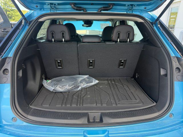 Certified 2027 Chevrolet Bolt RS w/ Technology Package FWD image 17