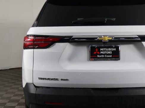 Used 2023 Chevrolet Traverse LT image 15