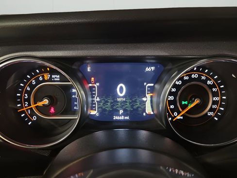 Certified 2023 Jeep Gladiator Mojave image 15