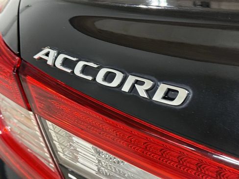 Used 2020 Honda Accord EX image 26