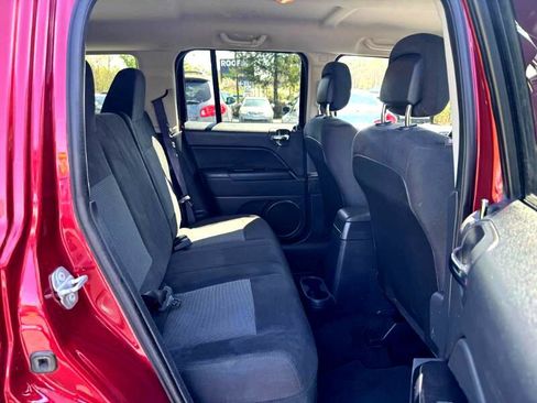 Used 2016 Jeep Patriot Latitude image 16