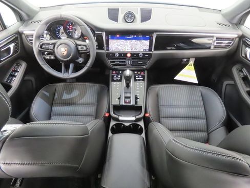 New 2026 Porsche Macan AWD/4WD image 16