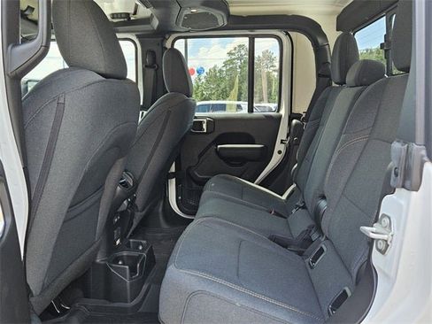 New 2024 Jeep Gladiator Sport image 11