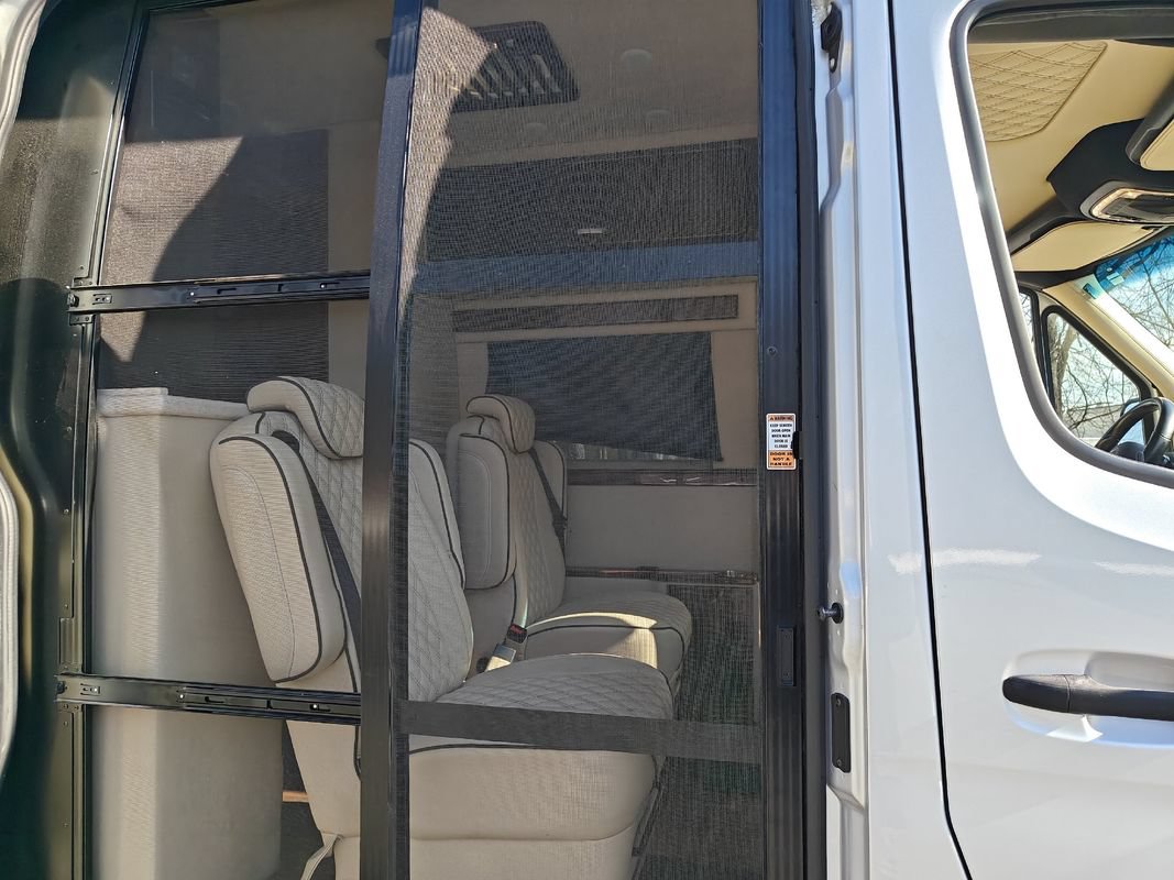 Used 2020 Mercedes-Benz Sprinter 3500 w/ Windows All Around Package image 18