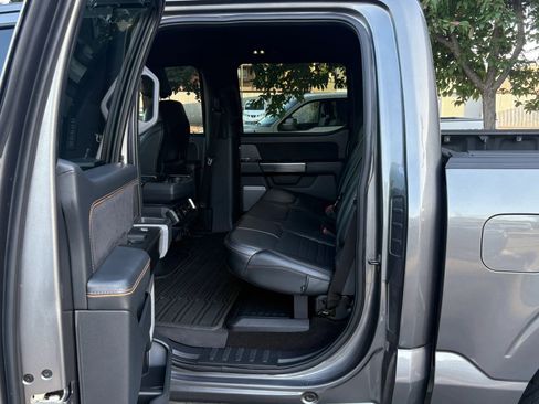 Used 2022 Ford F150 Platinum w/ FX4 Off-Road Package AWD/4WD image 10