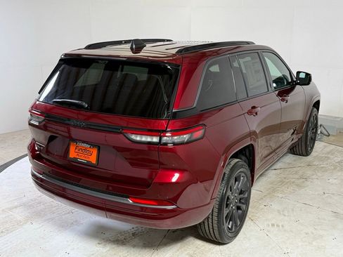 New 2026 Jeep Grand Cherokee Limited image 7