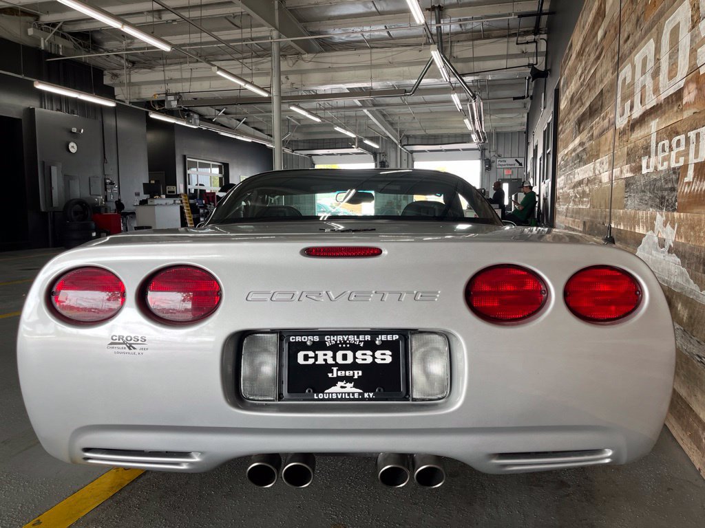 Used 2001 Chevrolet Corvette Z06 w/ Memory Pkg RWD image 18