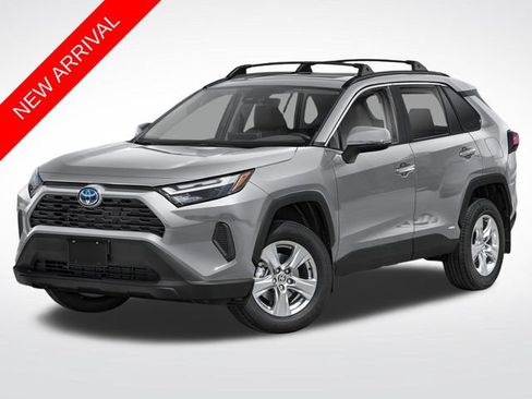 Used 2024 Toyota RAV4 XLE AWD/4WD image 1