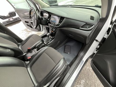 Used 2019 Buick Encore Preferred image 31