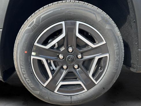 New 2026 Jeep Cherokee Limited AWD/4WD image 29