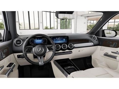 New 2026 Mercedes-Benz GLB 250 4MATIC image 3