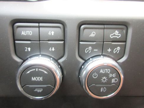 New 2026 GMC Sierra 1500 AT4 w/ AT4 Premium Package AWD/4WD image 19