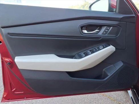 Used 2024 Honda Accord EX-L image 13