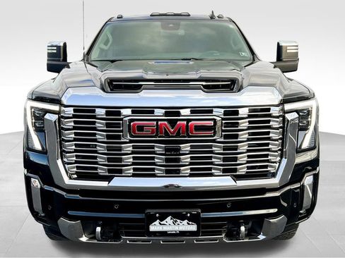 Used 2025 GMC Sierra 2500 Denali image 13