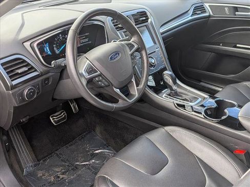 Used 2014 Ford Fusion Titanium image 10