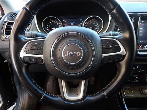 Used 2018 Jeep Compass Limited w/ Safe & Security Group FWD image 10