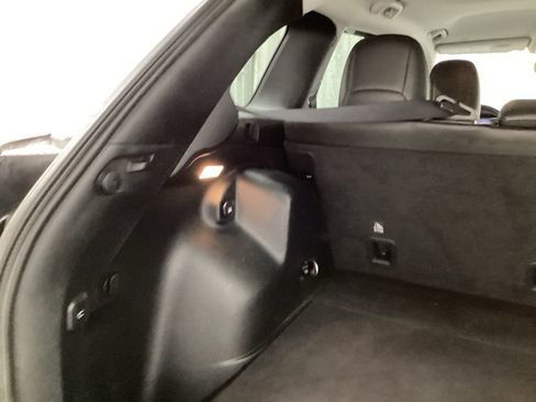 Used 2020 Jeep Cherokee Limited AWD/4WD image 16