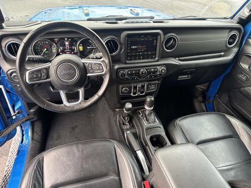 Used 2022 Jeep Wrangler Unlimited Sahara w/ Cold Weather Group image 8