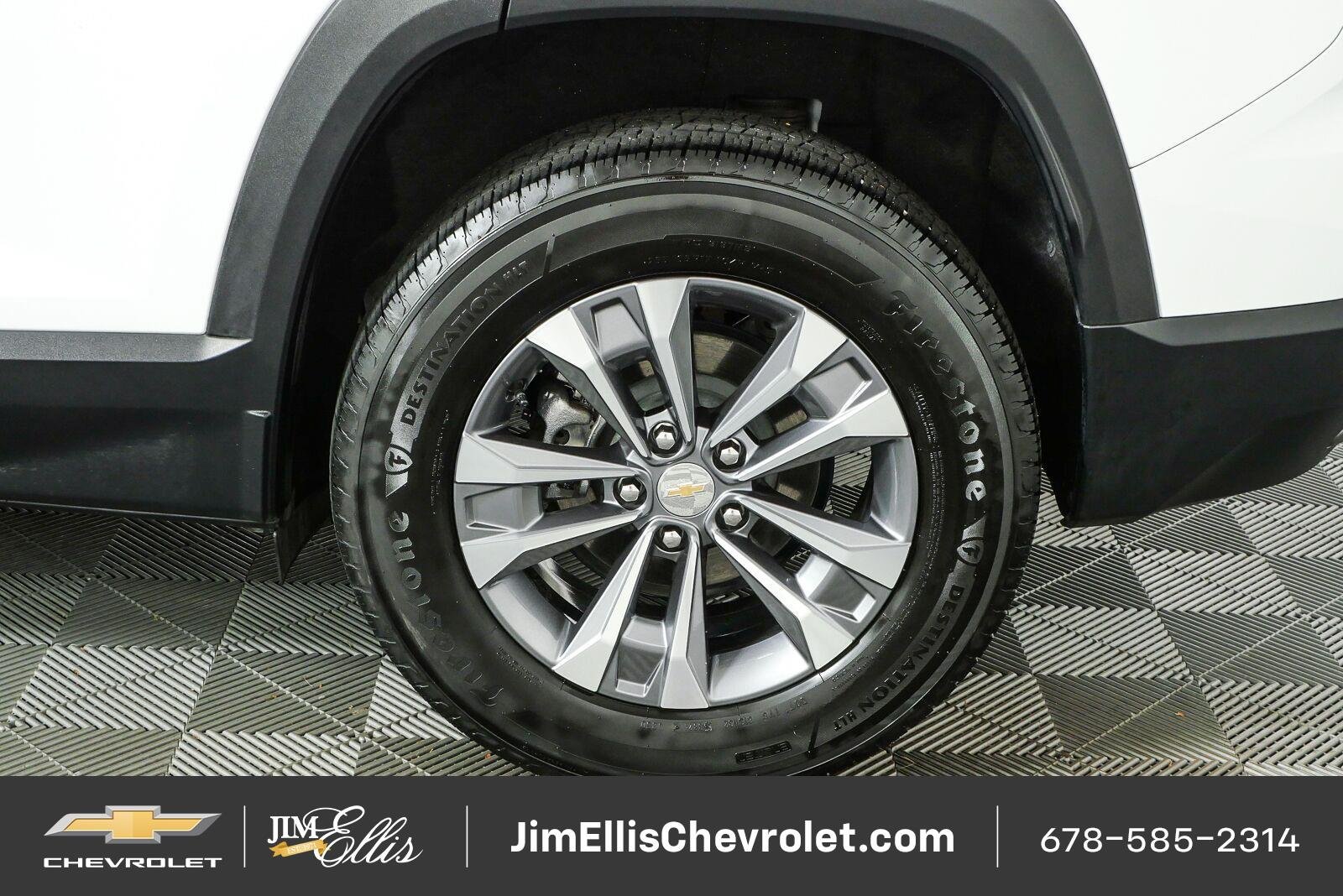 Used 2025 Chevrolet Equinox LT w/ Convenience Package II FWD image 38